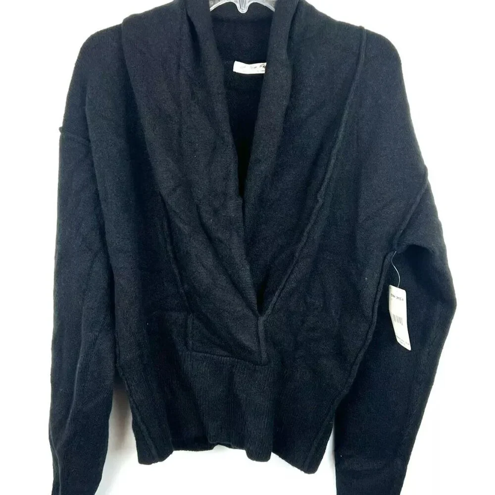 Free People Women’s Touch The Sky Black Long Sleeve Sweater Size Small